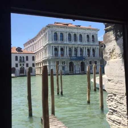 Grand Canal Rialto Palace Lift アパート